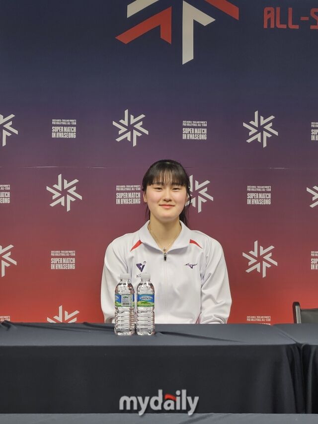 한국 올스타팀 선발 아포짓으로 나선 이주아./화성 = 이정원 기자