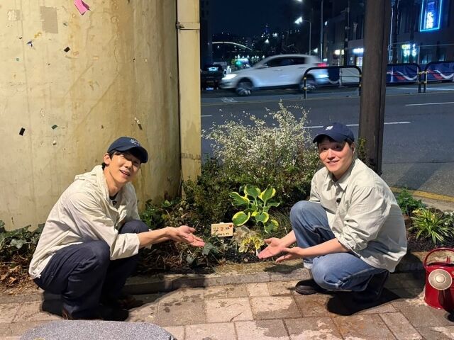 유연석과 김대명이 성수동에서 땅꾸를 했다. / 유연석 인스타그램 캡처