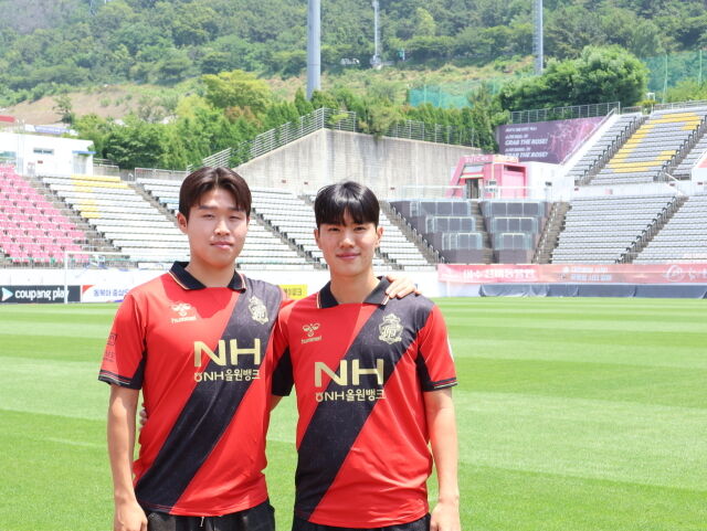 경남FC가 산하 유스팀 출신의 김하민과 전민수를 영입했다./경남FC