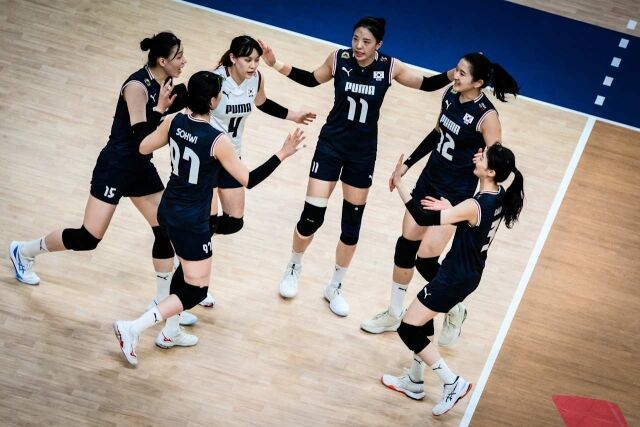한국 여자배구대표팀이 20일(한국시간) 튀르키예 이스탄불에서 열린 국제배구연맹(FIVB) 발리볼네이션스리그 2주차 벨기에전에서 1-3으로 패했다./FIVB