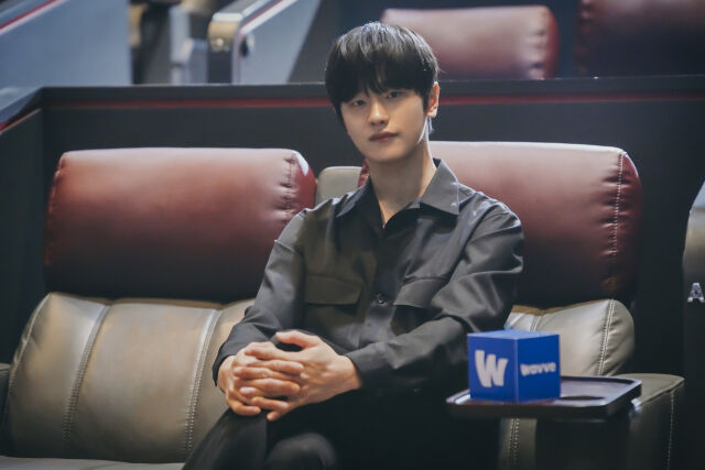배우 김도완/웨이브