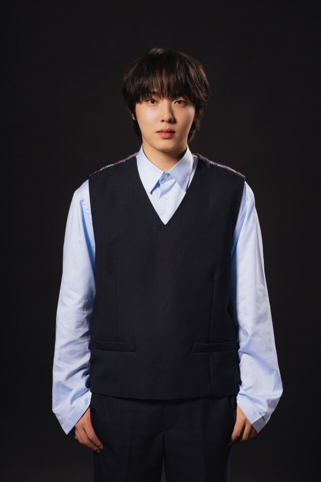 배우 윤현수 / 아우터유니버스