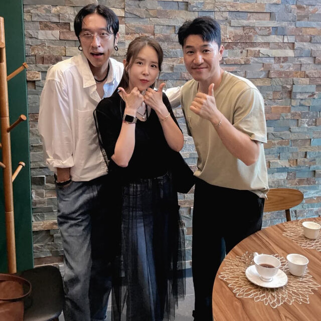 그룹 코요태 멤버 빽가, 신지, 김종민이 한 자리에 모였다. / 신지 인스타그램