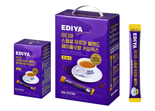 신제품 스페셜 아로마 블렌드 헤이즐넛 향 커피믹스. /이디야커피