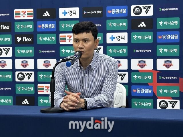 정경호 강원FC 감독./수원종합운동장=노찬혁 기자