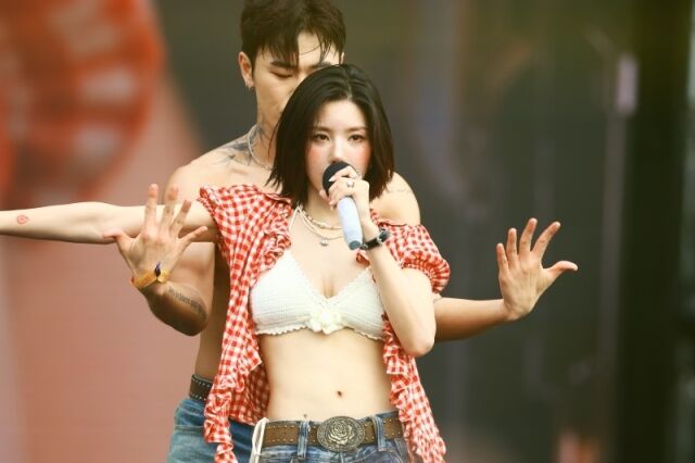 권은비 / 더블앤(W&) 제공