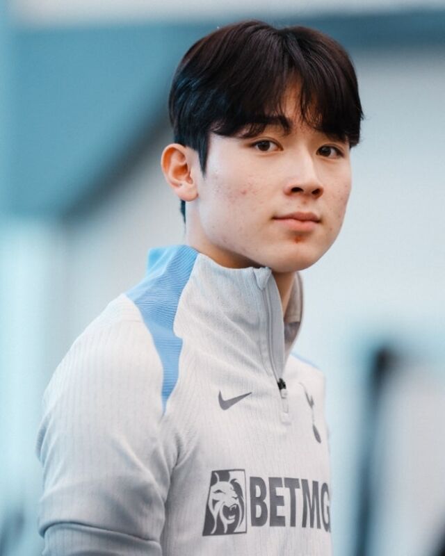 양민혁/토트넘