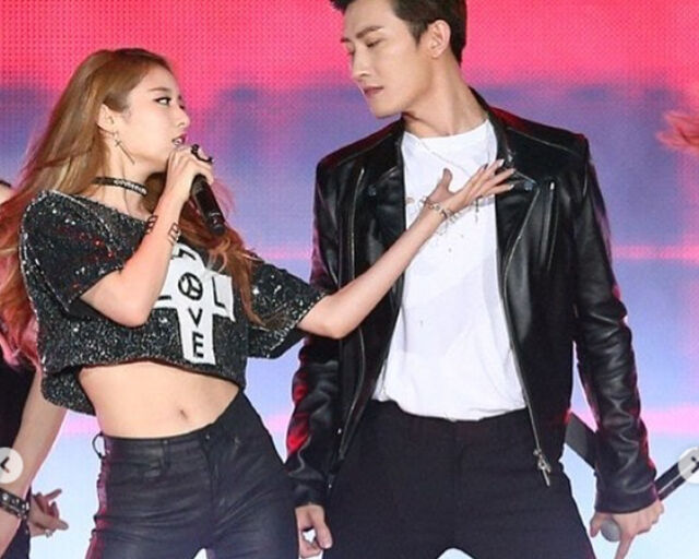 지연과 조미가 과거 함께 무대를 꾸몄다. / 조미 소셜미디어 캡처