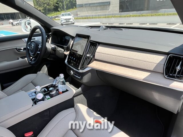 볼보 ‘더 뉴 XC90’ 대시보드. /심지원 기자