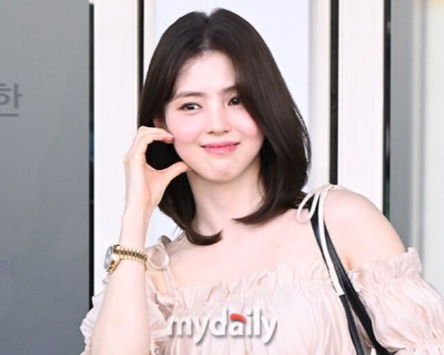 한소희가 서울예대 학생들에게 노트북을 선물한 사실이 알려졌다. / 마이데일리 DB