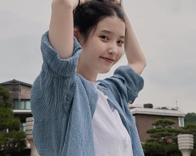 아이유가 팬과 직접 소통에 나서 눈길을 끌고 있다. / 아이유 소셜미디어