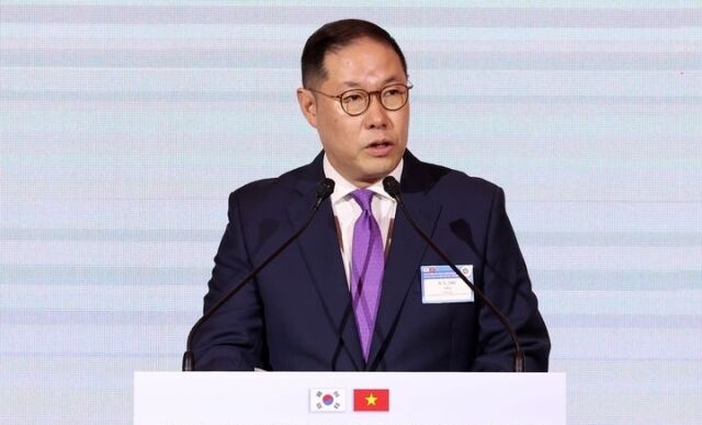 조현상 한-베트남 경제협력위원장이 지난해 7월 1일 오전 서울 중구 롯데호텔에서 열린 팜 밍 찡 베트남 총리 초청 한-베트남 비즈니스 포럼에 참석해 개회사를 하고 있다. /뉴시스