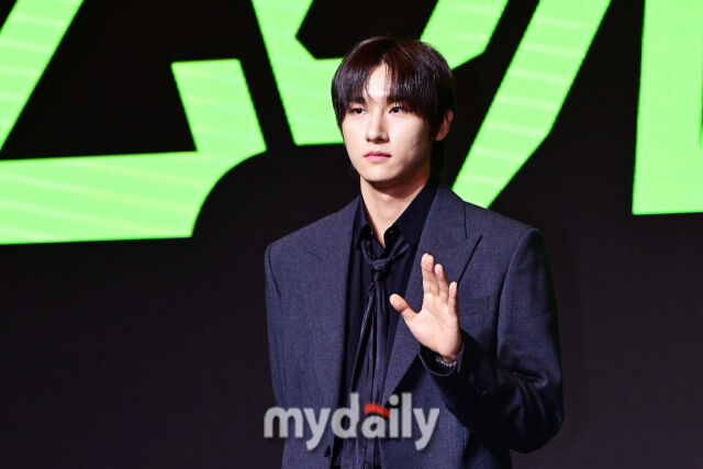 2025년 7월 16일 오후 여의도 콘래드 서울에서 진행된 몬스타엑스 콘서트 ‘2025 몬스타엑스 커넥트 엑스’ 기자회견에서 아이엠이 포즈를 취하고 있다. / 곽경훈 기자 (kphoto@mydaily.co.kr)