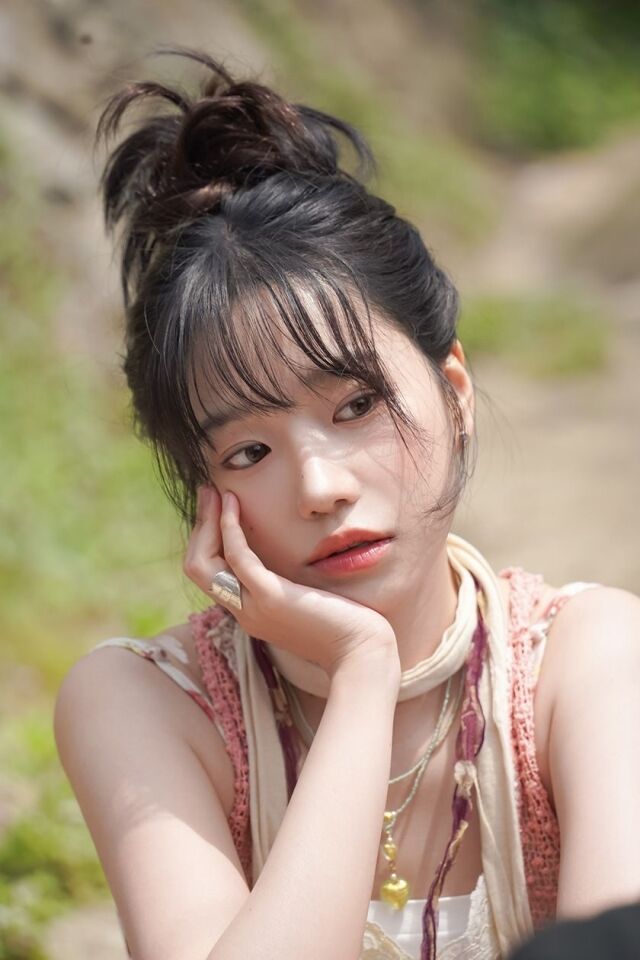 조유리 / 웨이크원, 지니뮤직, 멜론 제공