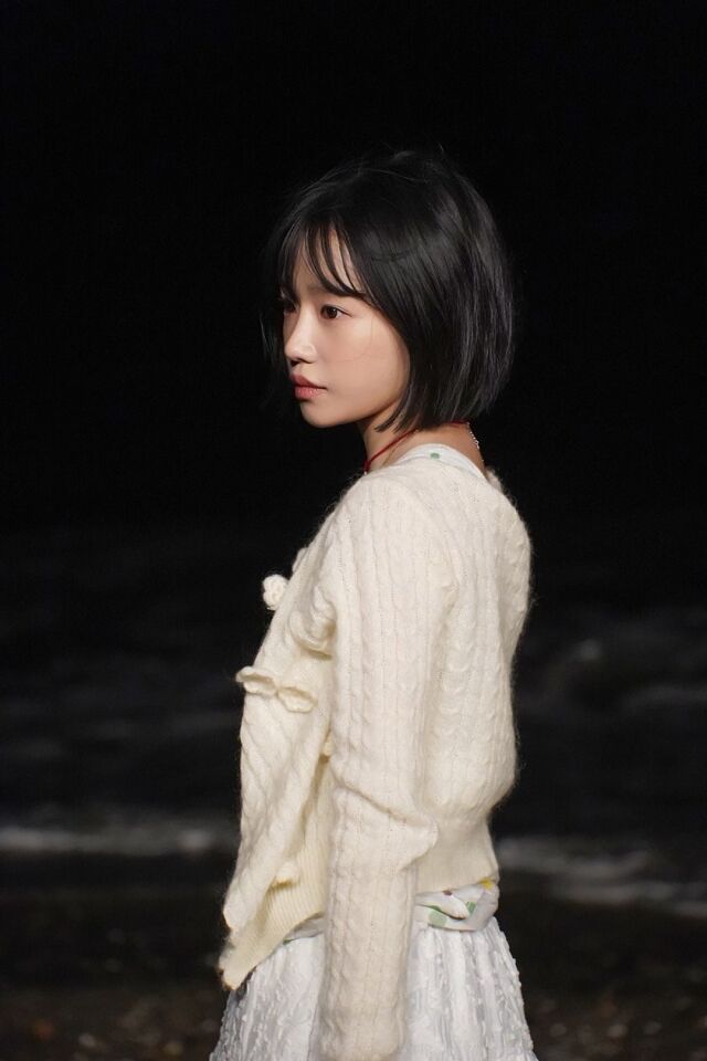 조유리 / 웨이크원, 지니뮤직, 멜론 제공