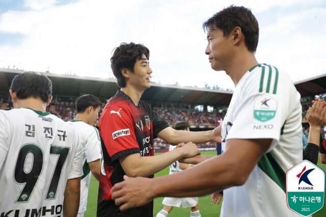 포항과 전북의 경기 모습/한국프로축구연맹