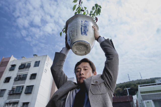 '어쩔수가없다' / CJ ENM
