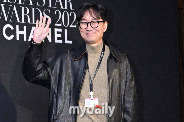 장항준 감독이 김은희 작가에 대해 친구 같이 지낸다고 밝혔다. / 마이데일리 DB