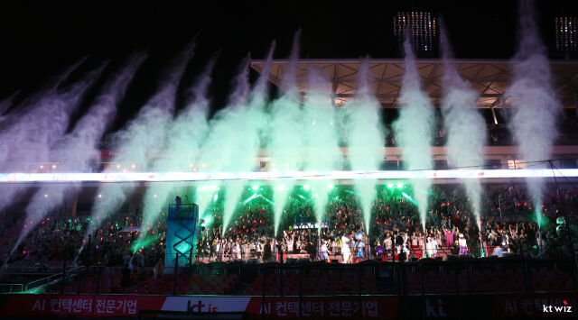 만원 관중이 들어찬 KT위즈파크./KT 위즈