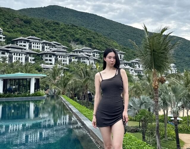 김나희가 베트남 다낭의 한 풀빌라에서 여유로운 휴식을 즐기고 있다. / 김나희 인스타그램 캡처