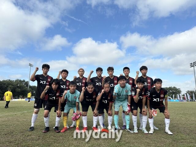 'Genuine Cup Houston 2025' 첫 경기에서 승리를 거둔 FC서울(해치서울FC) 선수단./휴스턴(미국)=노찬혁 기자