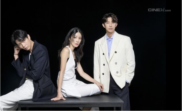 이민기 이보영 강기영/씨네21