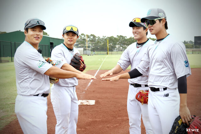 스페셜 조 강민성, 권동진, 천성호, 윤준혁(왼쪽부터)./KT 위즈
