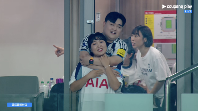 김규원과 일명 '불륜캠' 재연한 이수지 / 쿠팡플레이 시리즈