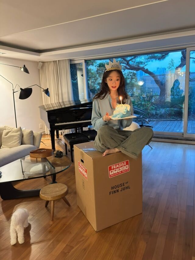 강민경과 이해리./강민경 SNS