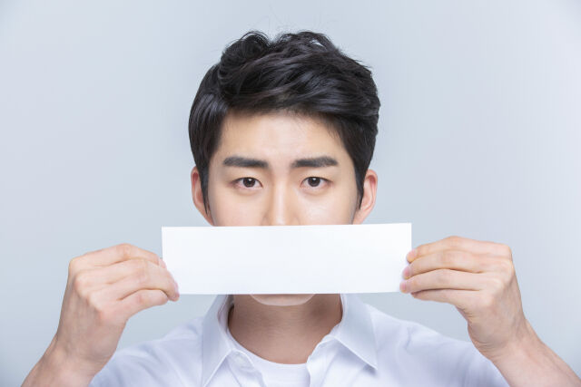 미국 밴더빌트대학 메디털센터 연구팀이 언어 장애인 '말더듬'이 어린 시절의 트라우마나 가정 환경 때문이 아닌 유전적 요인에서 비롯된다는 연구 결과를 발표했다. 사진은 기사와 관련이 없습니다. /게티이미지뱅크