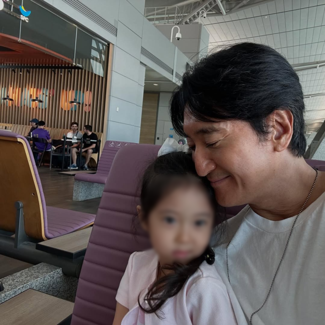 신현준이 딸 민서양과 단둘이 떠난 여행 사진을 공개했다. / 신현준 인스타그램 캡처
