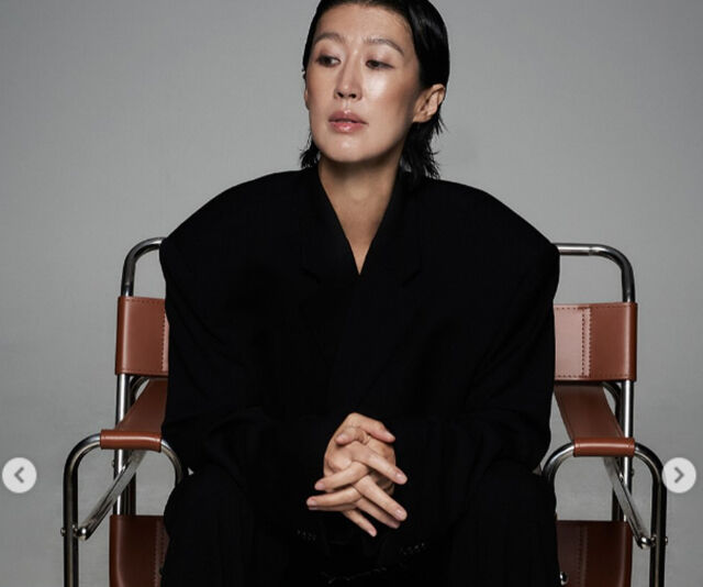 홍진경이 이혼 소식을 알린 가운데 이혼 사유에 대한 관심이 집중됐다. / 홍진경 소셜미디어