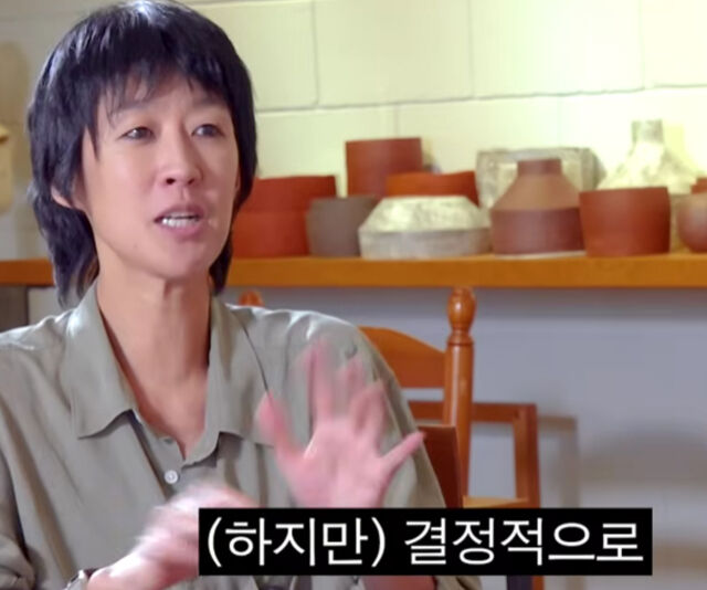 홍진경이 구체적 이혼 사유를 밝혔으나 묵음 처리돼 눈길을 끌었다. / 유튜브 '집 나간 정선희'