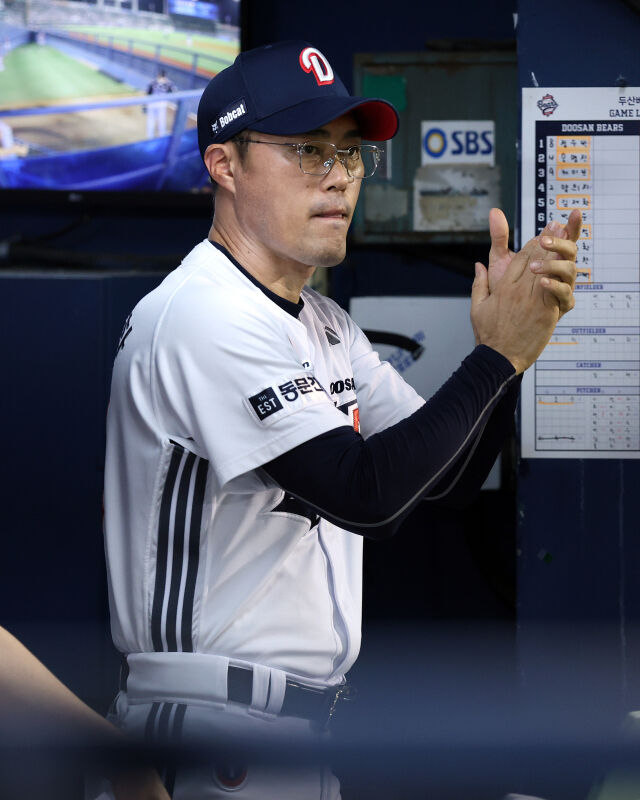 두산 베어스 조성환 감독대행./두산베어스