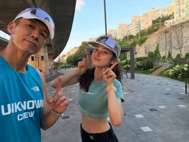 그룹 지누션 멤버 션(왼쪽)과 뉴진스 다니엘의 러닝 훈련 근황 / 션 인스타그램
