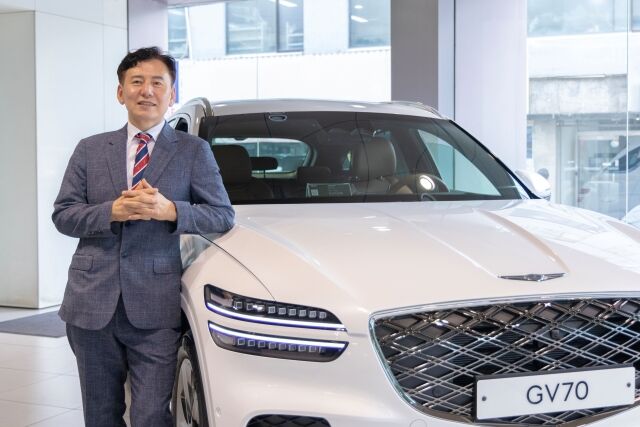 현대자동차가 13일 성동지점의 이정호 영업부장이 누적판매 5000대를 돌파하며 ‘판매거장’에 올랐다고 밝혔다. /현대자동차