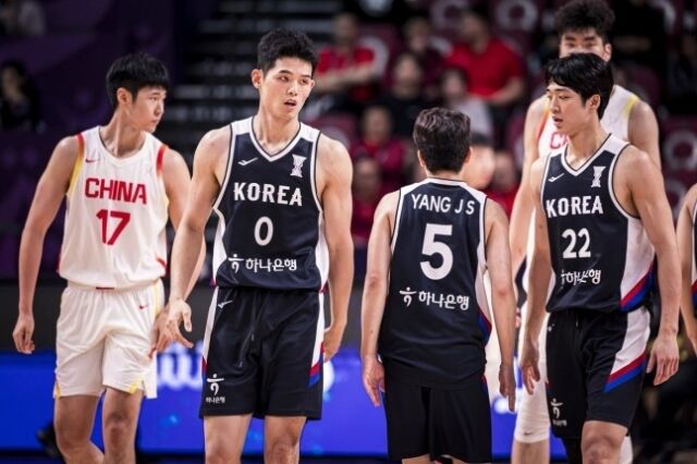 한국 농구 대표팀이 중국에 71-79로 패배했다./FIBA