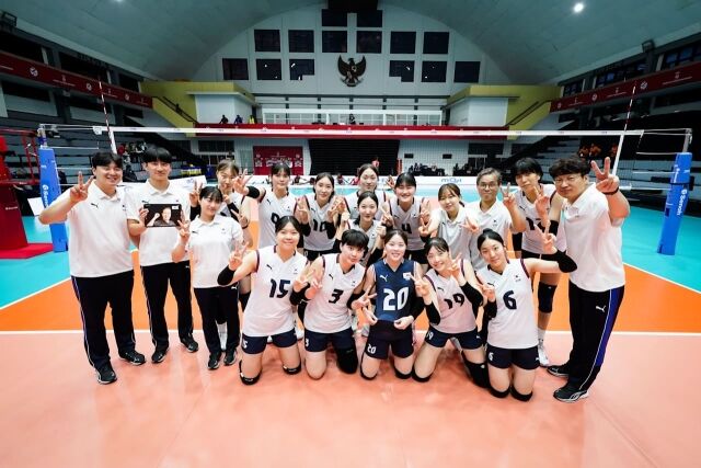 14년 만에 세계선수권 출격한 한국 U21 여자배구대표팀./FIVB