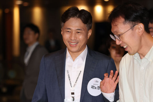 곽노정 SK하이닉스 대표가 18일 오전 서울 광진구 워커힐호텔에서 열린 2025이천포럼에 참석하고 있다. /뉴시스