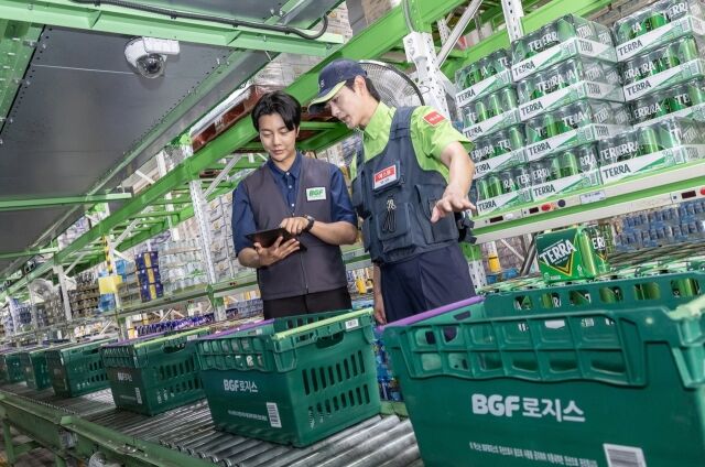 에스원이 물류업계의 오배송·분실과 안전사고 문제 해결을 위한 전용 보안 솔루션을 확대 도입했다. /에스원
