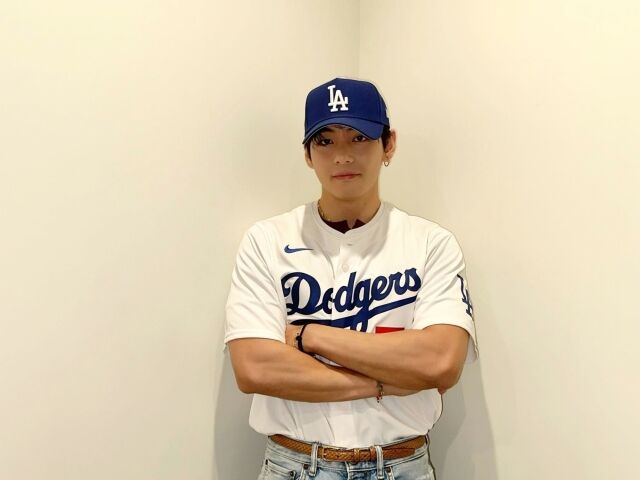 뷔 / 빅히트 뮤직