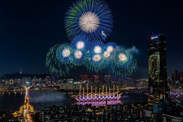 서울세계불꽃축제. /한화