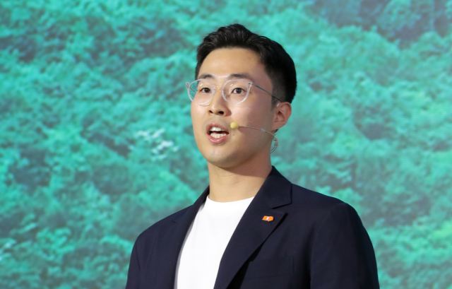 지난 2023년 9월 14일 서울 종로구 누디트 익선에서 열린 삼양라면 출시 60주년 기념 비전선포식에서 전병우 삼양라운드스퀘어 상무가 발표 하고 있다. /뉴시스