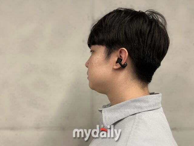 샥즈 오픈닷 원 착용 샷. /샥즈·박성규 기자