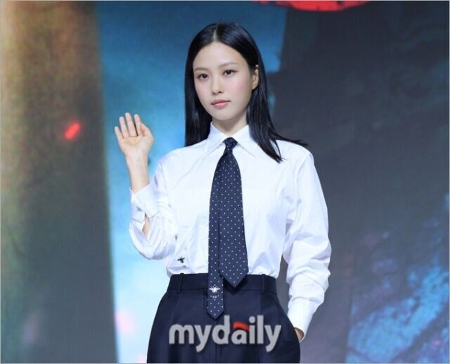 고민시