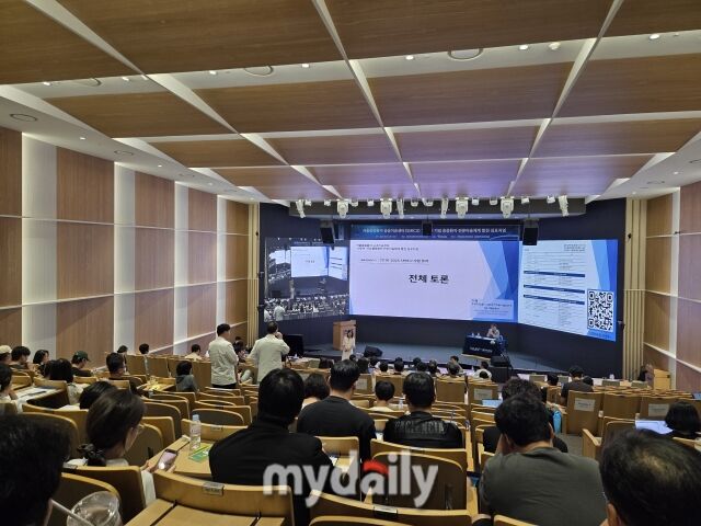 4일 서울대병원 어린이병원 CJ홀에서 열린 SMICU 사업 10주년 기념 심포지엄 전경. /이호빈 기자