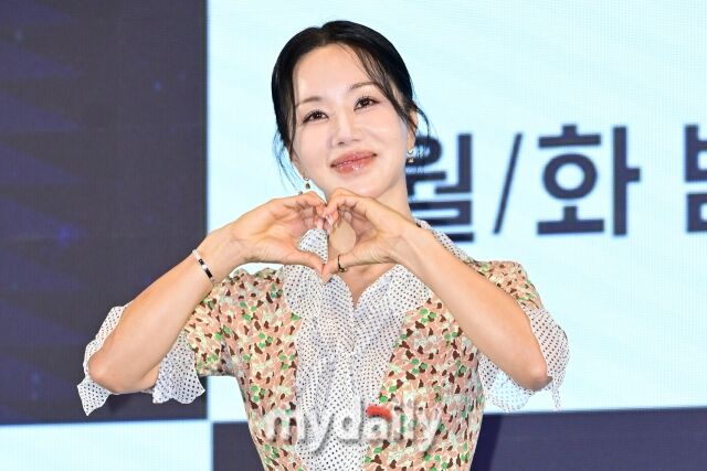 가수 겸 배우 엄정화/마이데일리 DB