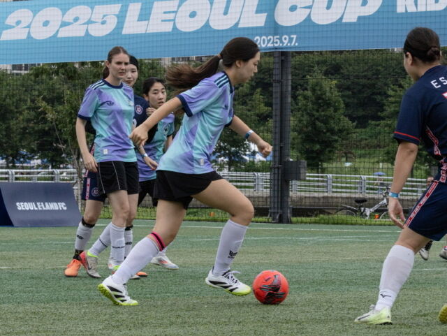 서울 이랜드가 지난 7일 서울 양천구에 위치한 해마루축구장에서 ‘레울컵(LEOUL CUP)’을 성황리에 마무리했다./서울 이랜드