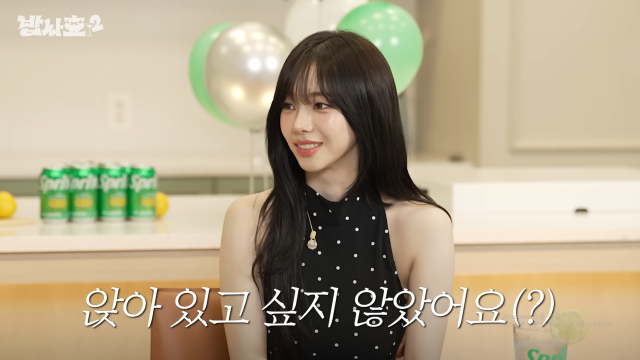 그룹 소녀시대 멤버 효연과 에스파 카리나가 'SM 군기짤'에 대해 해명했다. / 유튜브 채널 '효연의 레벨업'