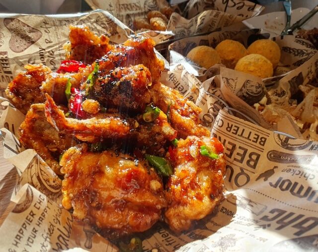 bhc의 대표 메뉴 맛초킹. /방금숙 기자 